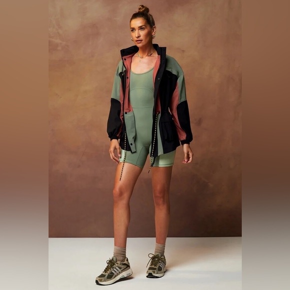 NWT Fabletics Khloe Edit Heights Cargo Jacket - Picture 7 of 8